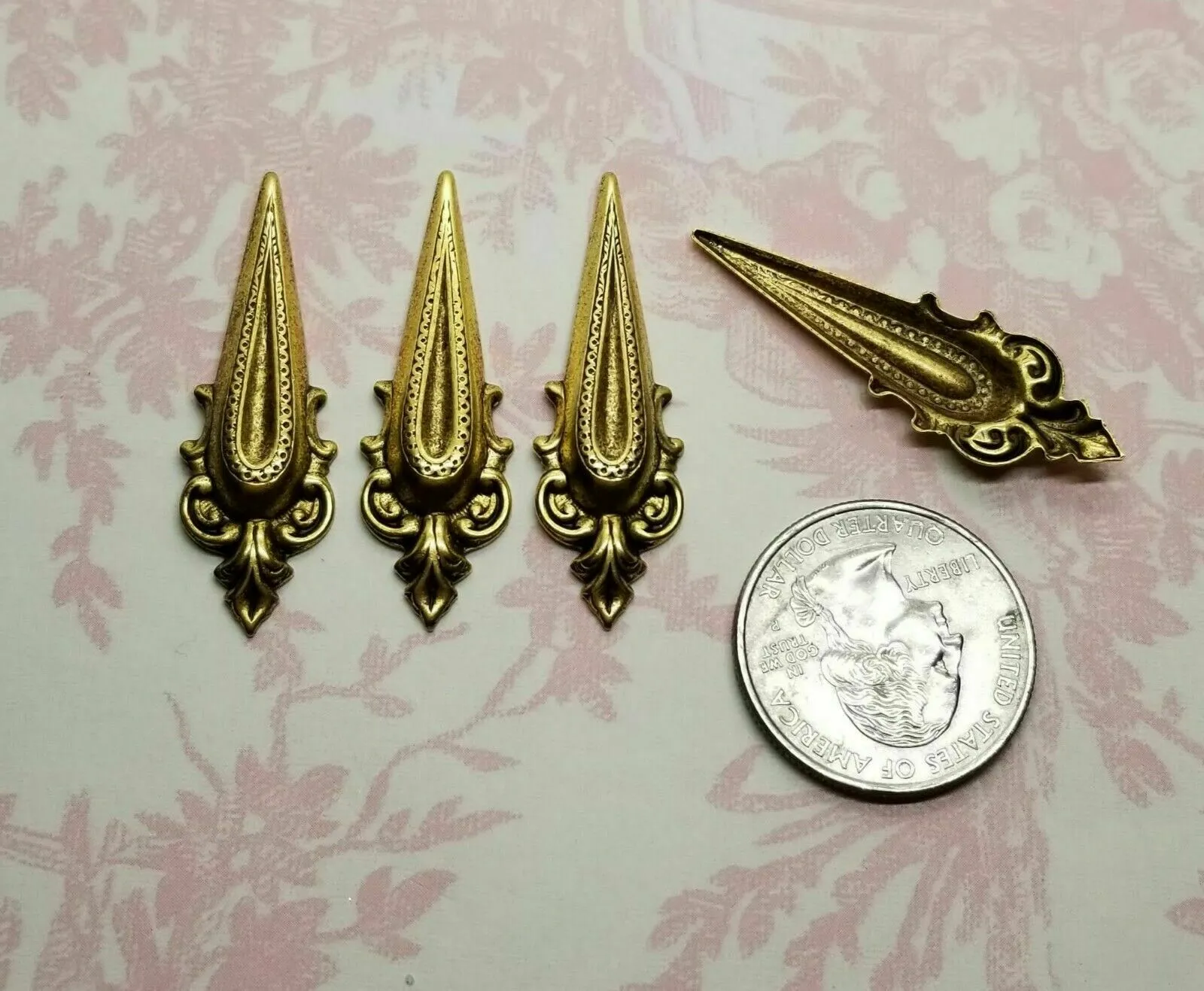 Brass Fancy Ornate Findings x 4 - 3369NRRAT.