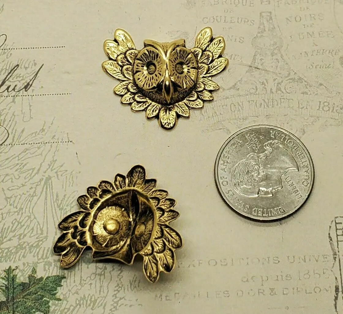 Brass Owl With Wings Stampings x 2 - 5458RAT.