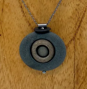 Rock in Rock Spinning Necklace